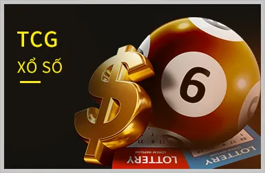 Sân quần vợt với vợt và bóng